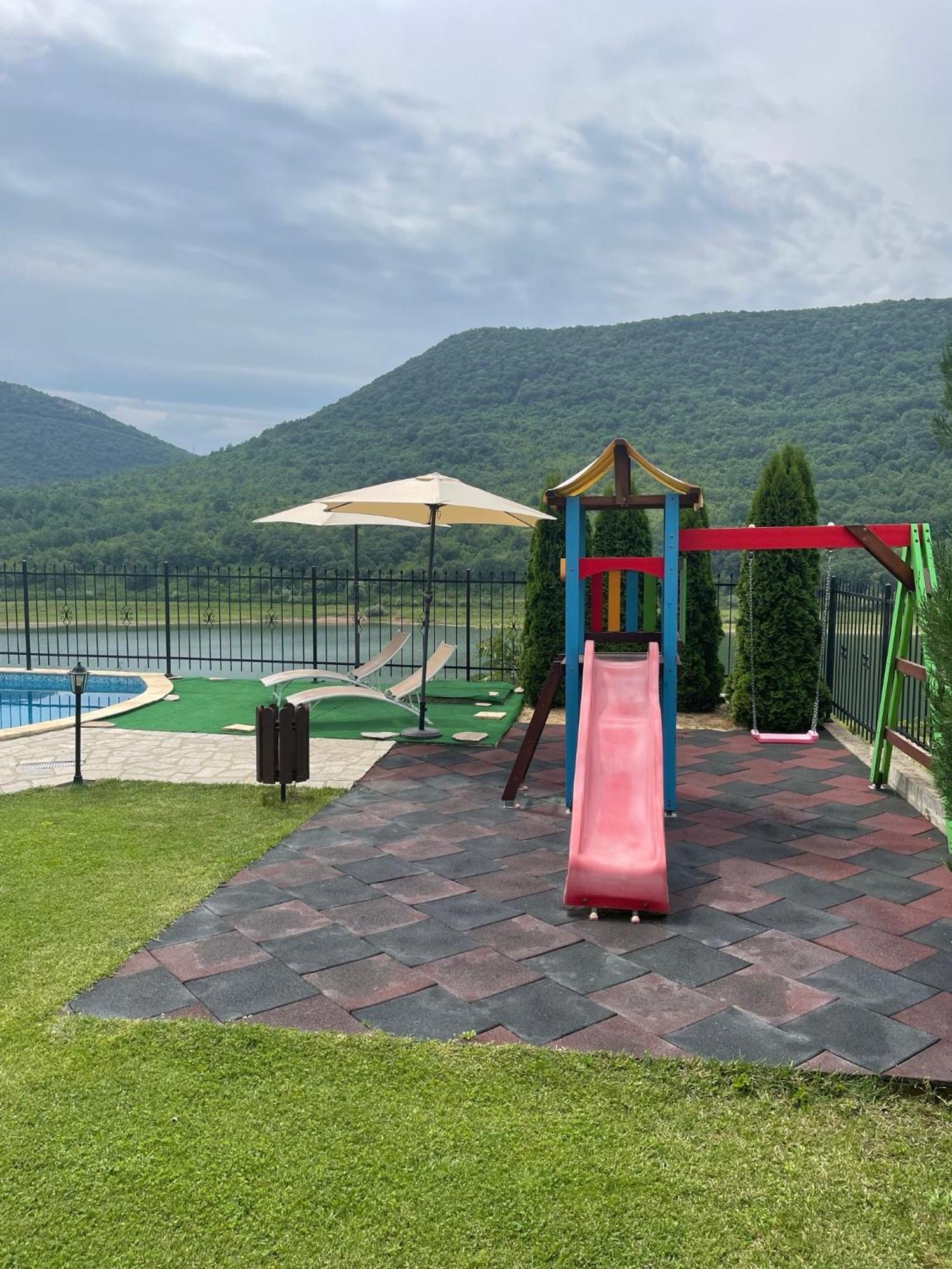 Eco House Kitana Hotel Аспарухово Екстериор снимка