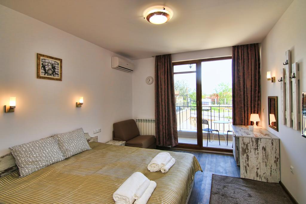 Eco House Kitana Hotel Аспарухово Екстериор снимка
